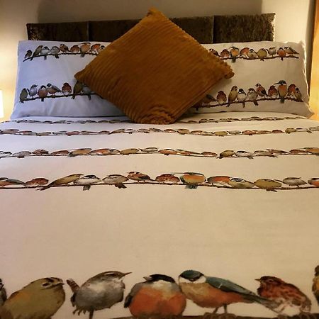 Clarabel'S Guest House- The Nook Wombourn Екстер'єр фото
